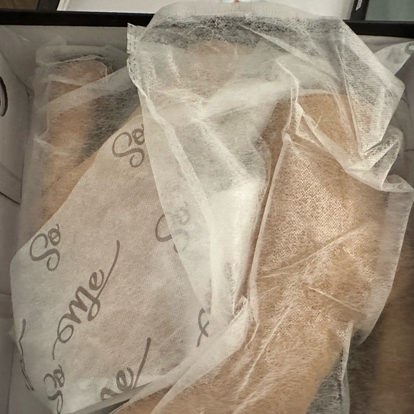 Fashion Nova Who Said Bootie - Size 8 - Picture 7 of 7